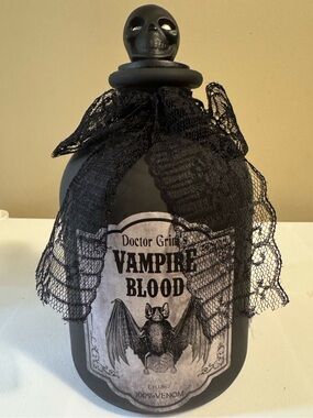 Christmas Tree Shops Halloween Doctor Grim’s Vampire Blood Decor Jar